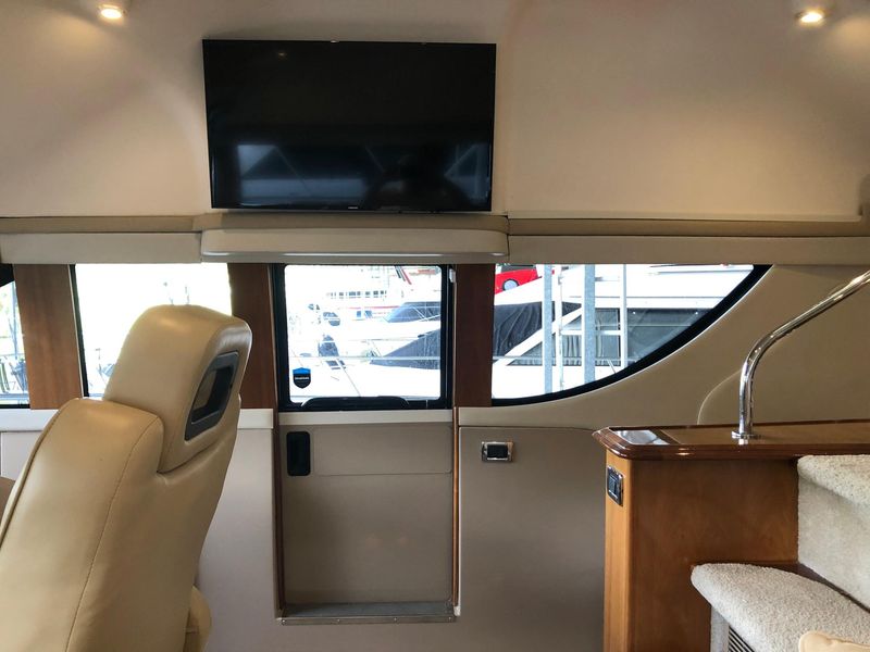 2006 Carver Voyager 56 Pilothouse