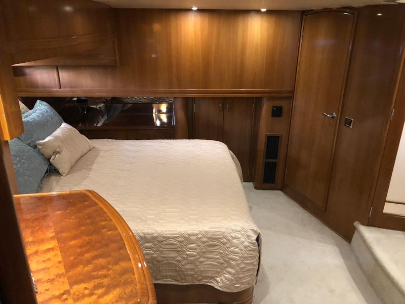 2006 Carver Voyager 56 Pilothouse