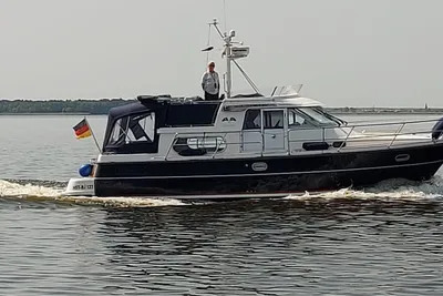 2007 Nimbus 380 Commander