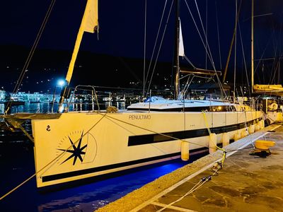 Yacht