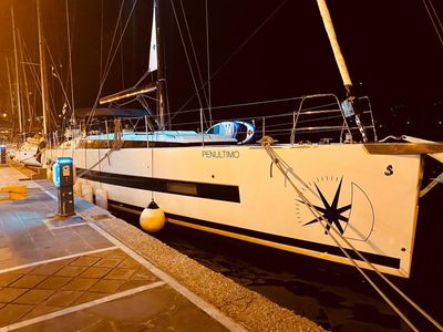Yacht