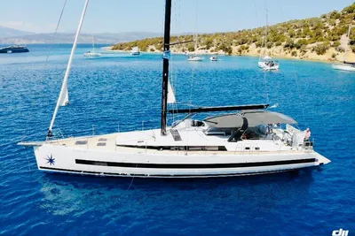 2021 Beneteau Oceanis Yacht 62