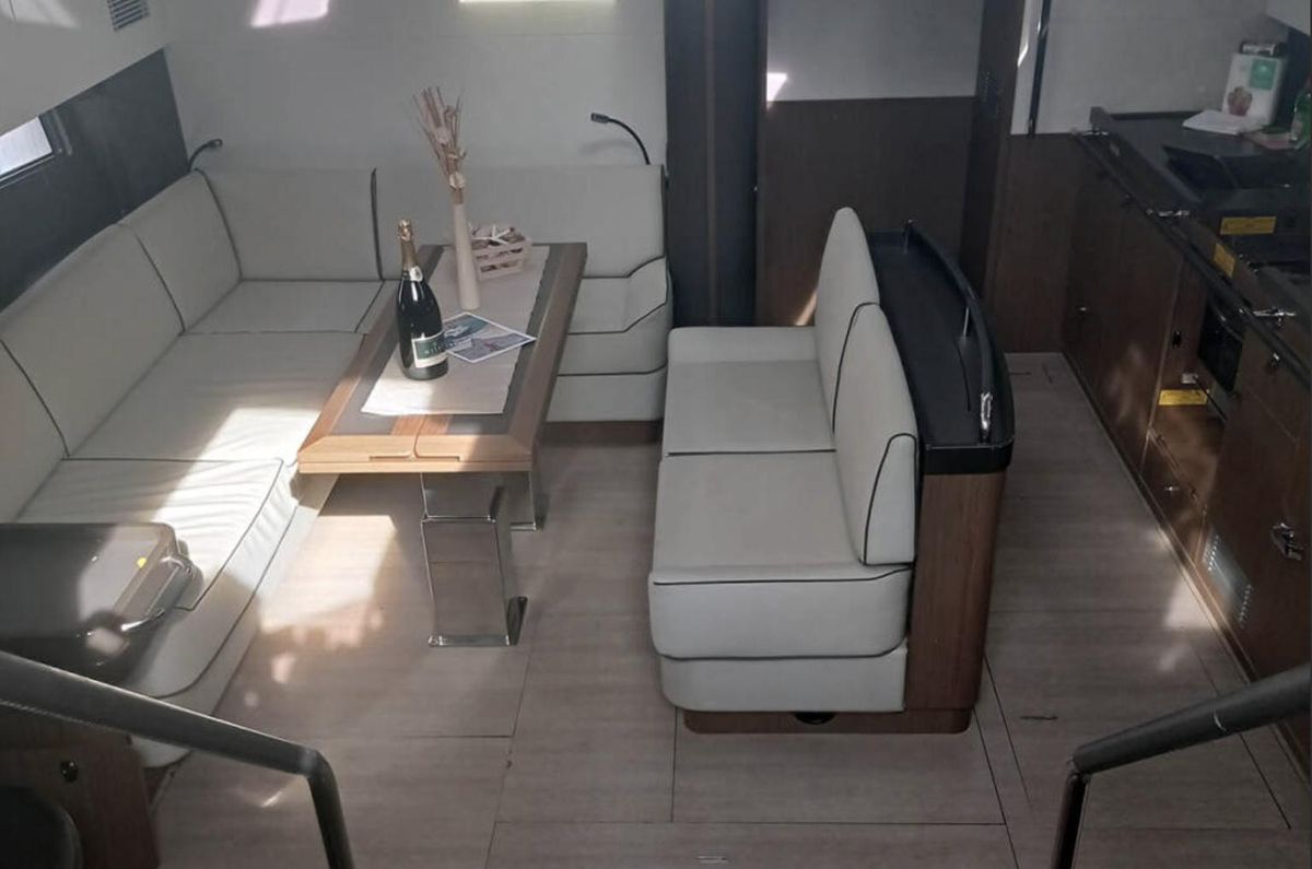 2021 Beneteau 62 