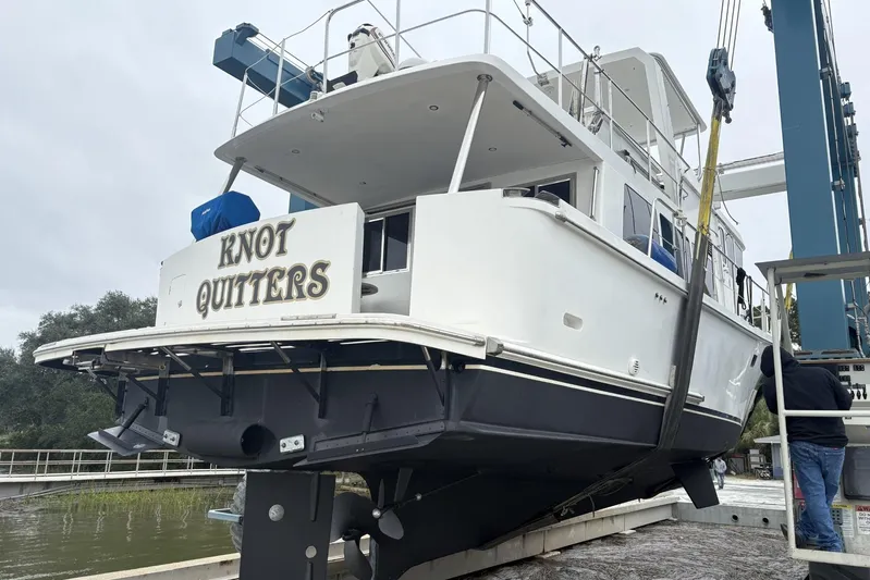 Knot Quitters Yacht Photos Pics Transom