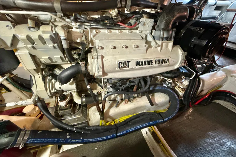 Knot Quitters Yacht Photos Pics Main Engine