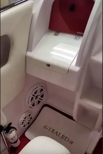  Yacht Photos Pics 2008 Donzi 35 ZR interior with speakers and custom mat.