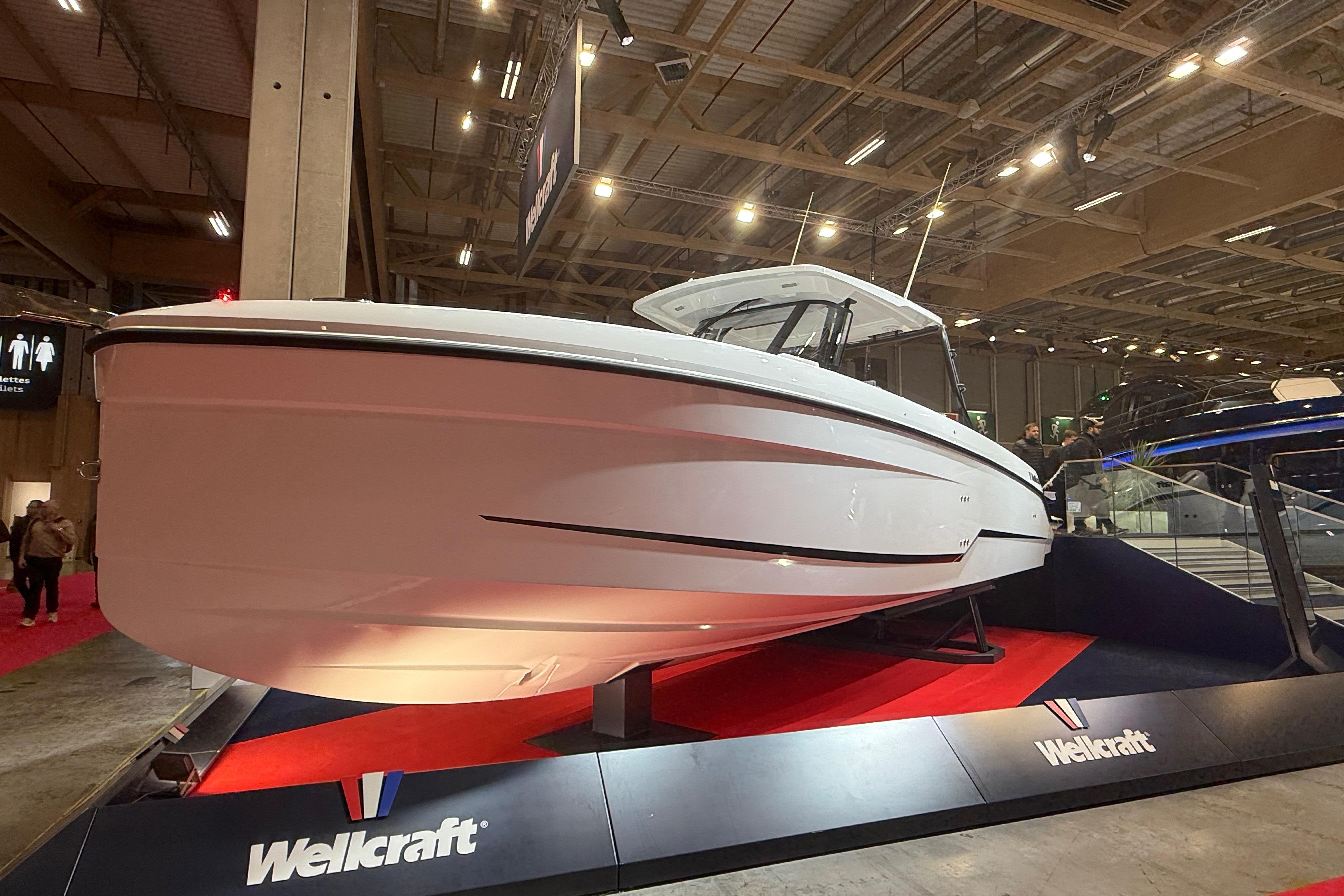 2025 Wellcraft 38 T-Top