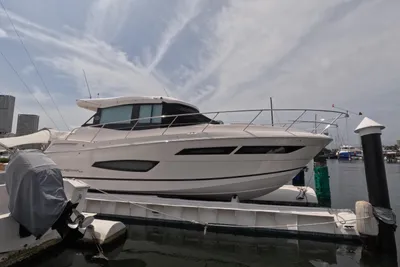 Regal Grande Coupe 38' 2020
