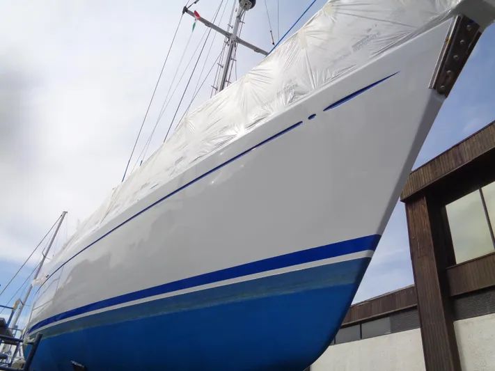 Dela Yacht Photos Pics 