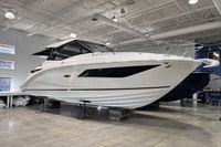 2024 Sea Ray 320 Sundancer