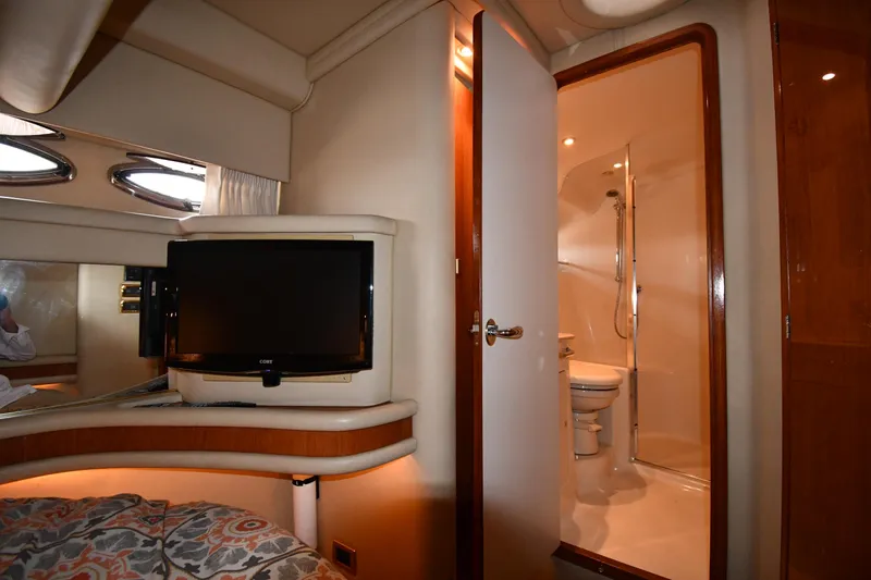 007 Yacht Photos Pics 