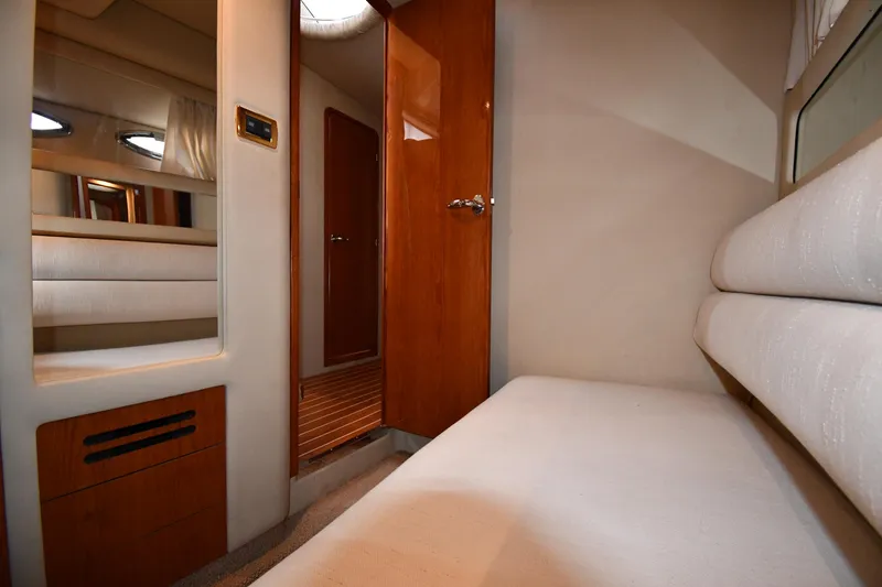 007 Yacht Photos Pics 