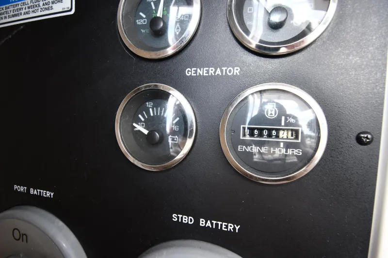 007 Yacht Photos Pics 