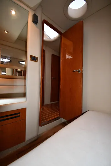 007 Yacht Photos Pics 