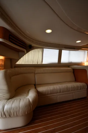 007 Yacht Photos Pics 