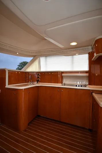 007 Yacht Photos Pics 