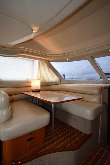 007 Yacht Photos Pics 