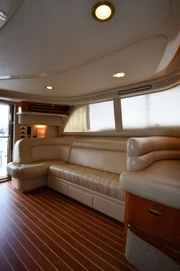 007 Yacht Photos Pics 