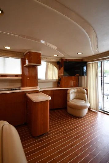 007 Yacht Photos Pics 