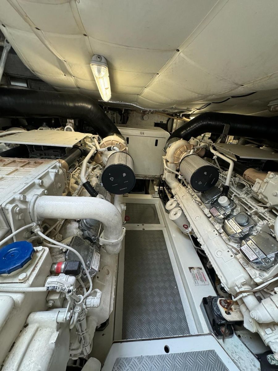 2007 Pershing 59 