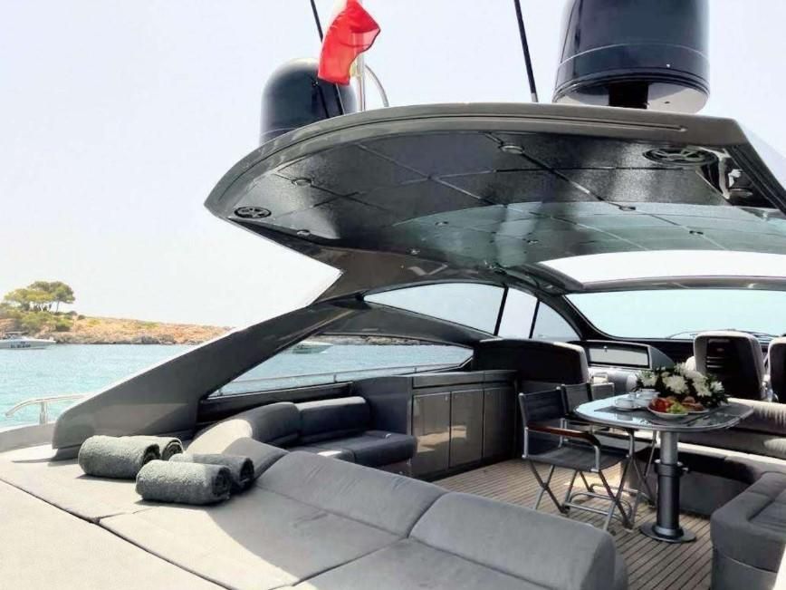 2007 Pershing 59 