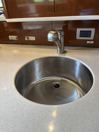 Mocaccino Yacht Photos Pics 