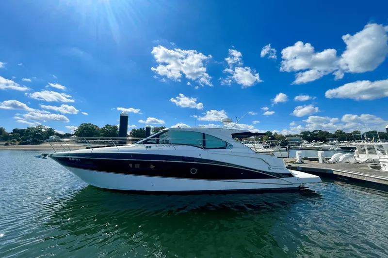 The Seaker Yacht Photos Pics 