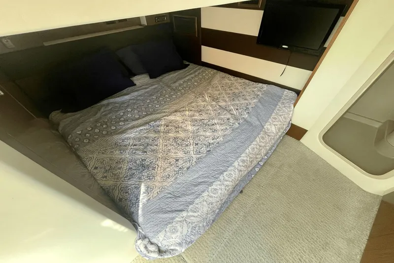 The Seaker Yacht Photos Pics 