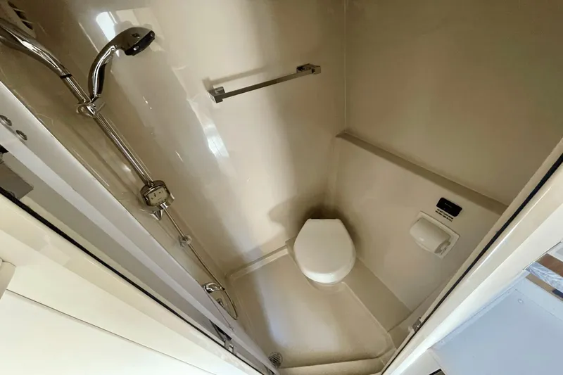 The Seaker Yacht Photos Pics 