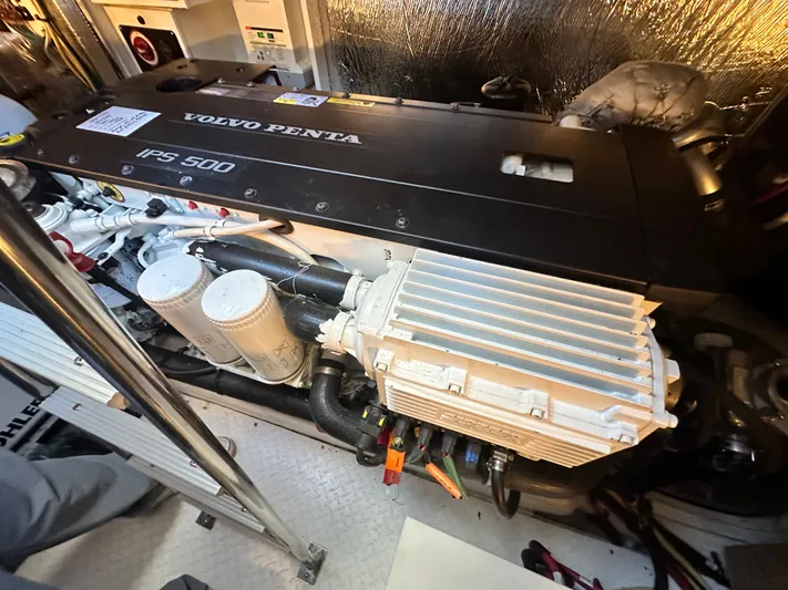 The Seaker Yacht Photos Pics Volvo Penta IPS 500 engine in 2015 Cruisers Yachts 41 Cantius.