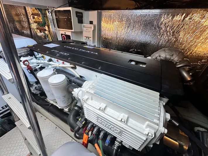 The Seaker Yacht Photos Pics Engine room of 2015 Cruisers Yachts 41 Cantius with Volvo Penta engine.