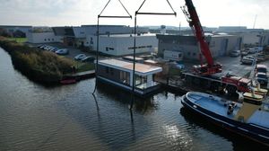 2022 Houseboat premium Nijesyl