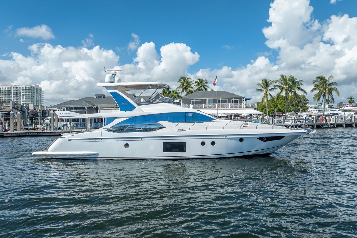2019 Azimut 66 