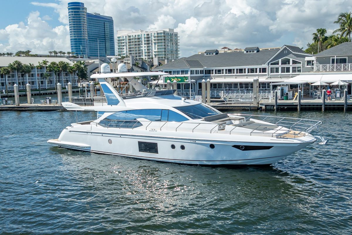 2019 Azimut 66 