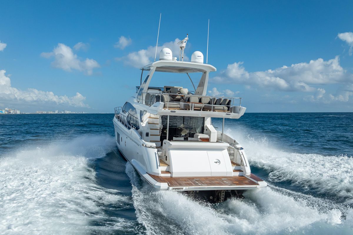 2019 Azimut 66 