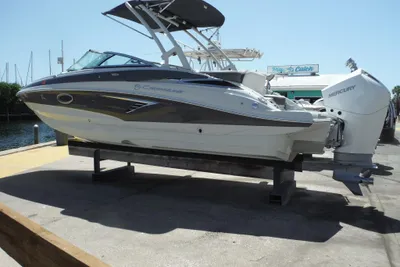 Crownline Eclipse E235 XS