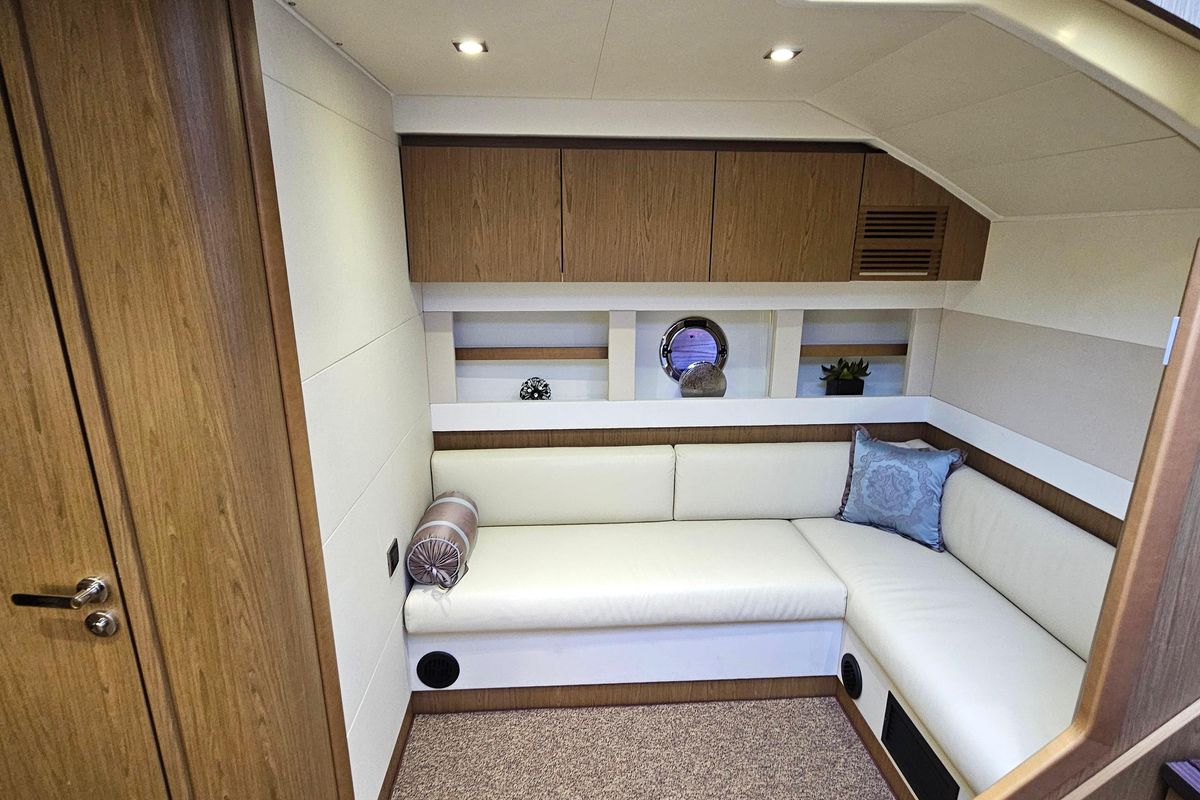 2015 Beneteau 49 