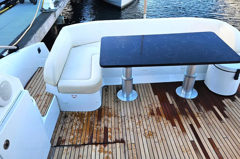 Magic Carpet Yacht Photos Pics Cockpit Dinette aft view