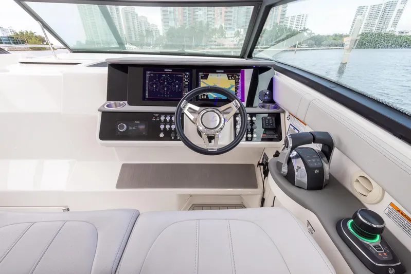 M&m Yacht Photos Pics 