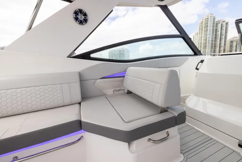 M&m Yacht Photos Pics 