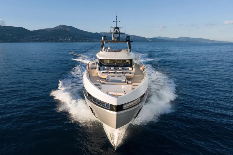 Ocean One Yacht Photos Pics 