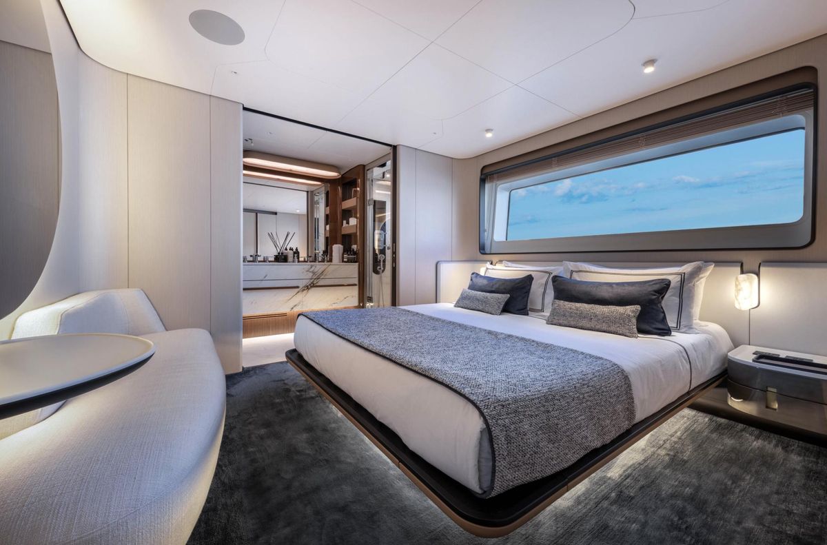 2023 Azimut 118 