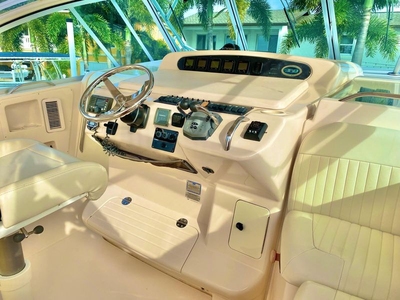 2007 Grady-White Express 360