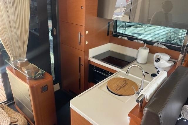 2013 Prestige 49 