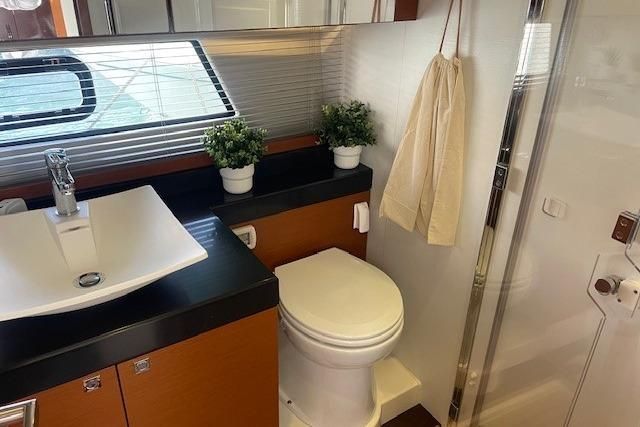 2013 Prestige 49 