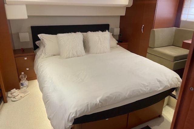 2013 Prestige 49 