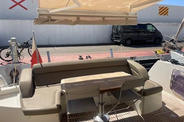 2013 Prestige 49 