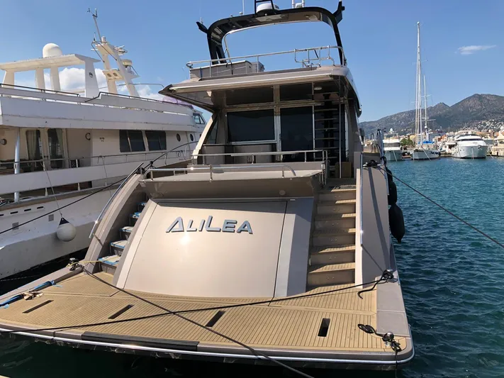 Alilea Yacht Photos Pics 