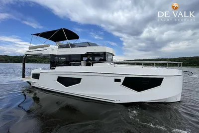 Cobra Yachts Maestro 42