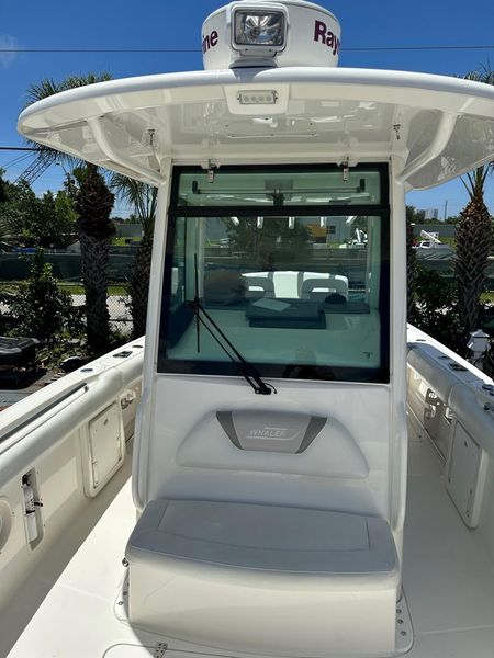 2011 Boston Whaler 320 Outrage